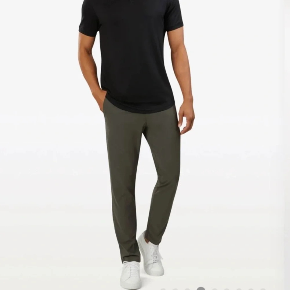 Cuts Men's Olive Green Pants‎
